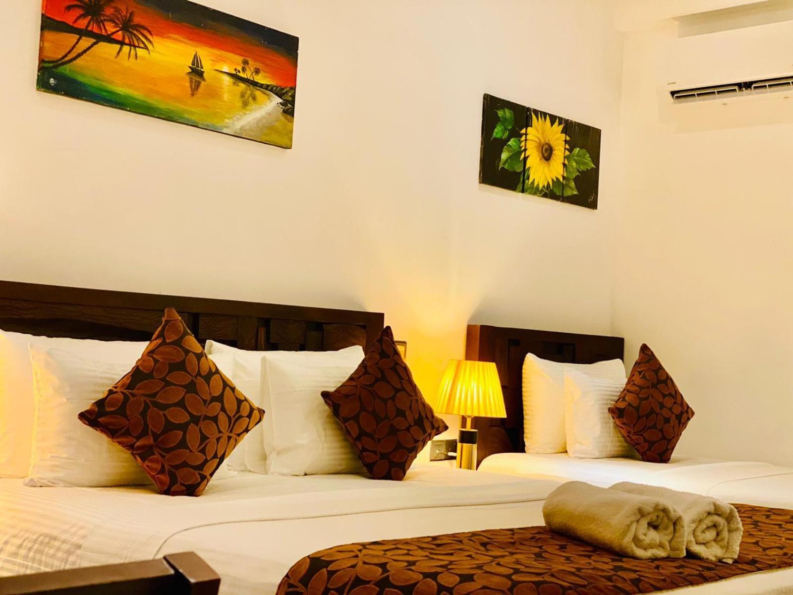 Airport Faith Hotel Katunayaka Habitación foto